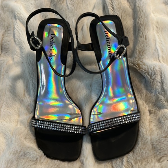 DELICIOUS PARTY SHOES - Picture 2 of 6